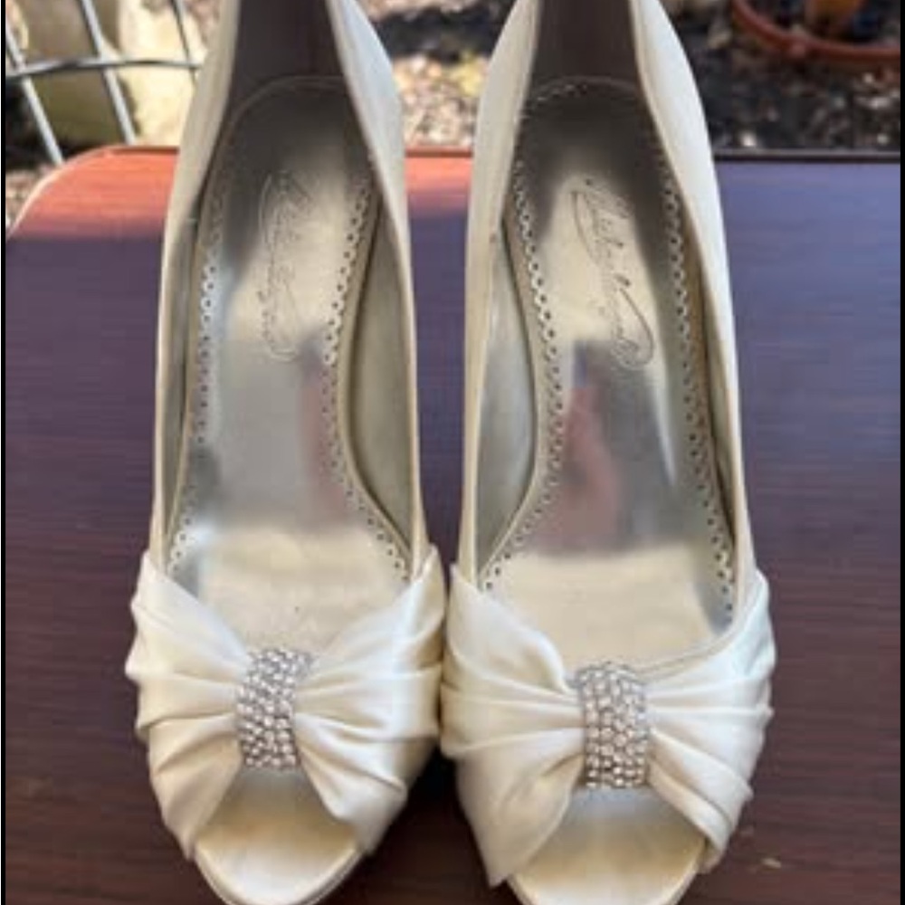 Michelangelo Ivory Satin Peep-Toe Heels with Crystal Bow
